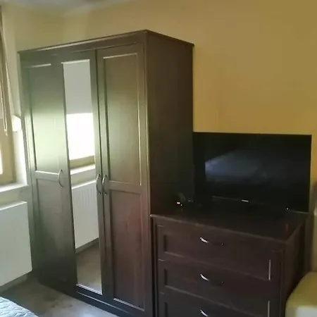 Two Bedroom With Swimming Pool شقة *